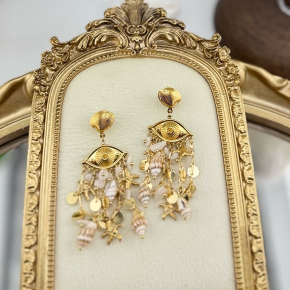 Gold Shell & Pearl Dangle Earrings – Baroque Ocean-Inspired Statement Jewelry - Picture 8 of 10